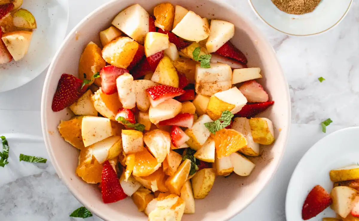 Ramadan Fruit Chaat Recipe – A Refreshing Iftar Favourite In Pakistan