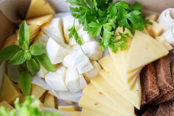 A Complete Guide to Cheese in Pakistan: Types and Best Brands