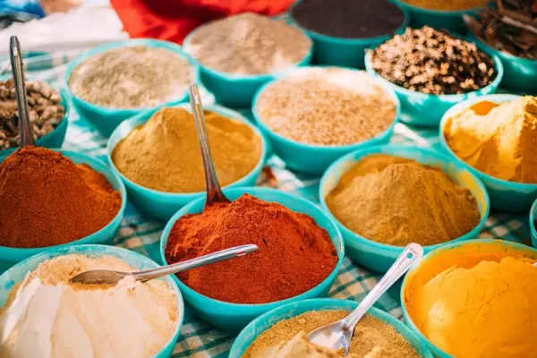 A Beginner's Guide to Essential Pakistani Spices for Your Kitchen