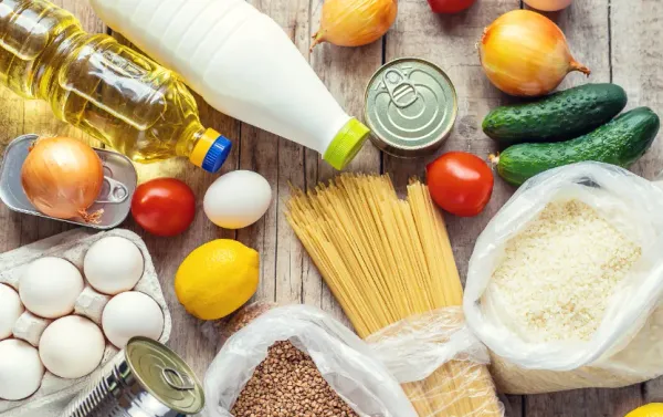 The Perfect One-Month Grocery List Under Rs. 40,000 for a Family of 4