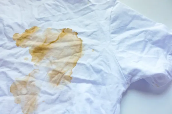 How to Remove Stubborn Stains from Clothes: Quick & Easy Tips